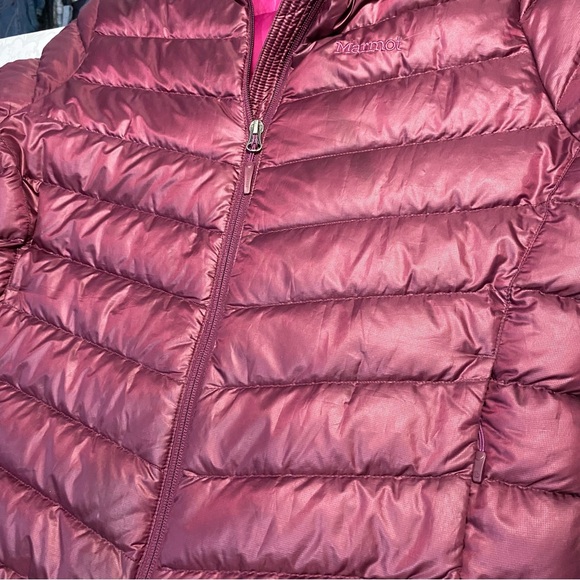 Marmot 700 Fill Women’s Duck Down PufferJacket Berry/Burgundy Large Small Flaw - Picture 13 of 14